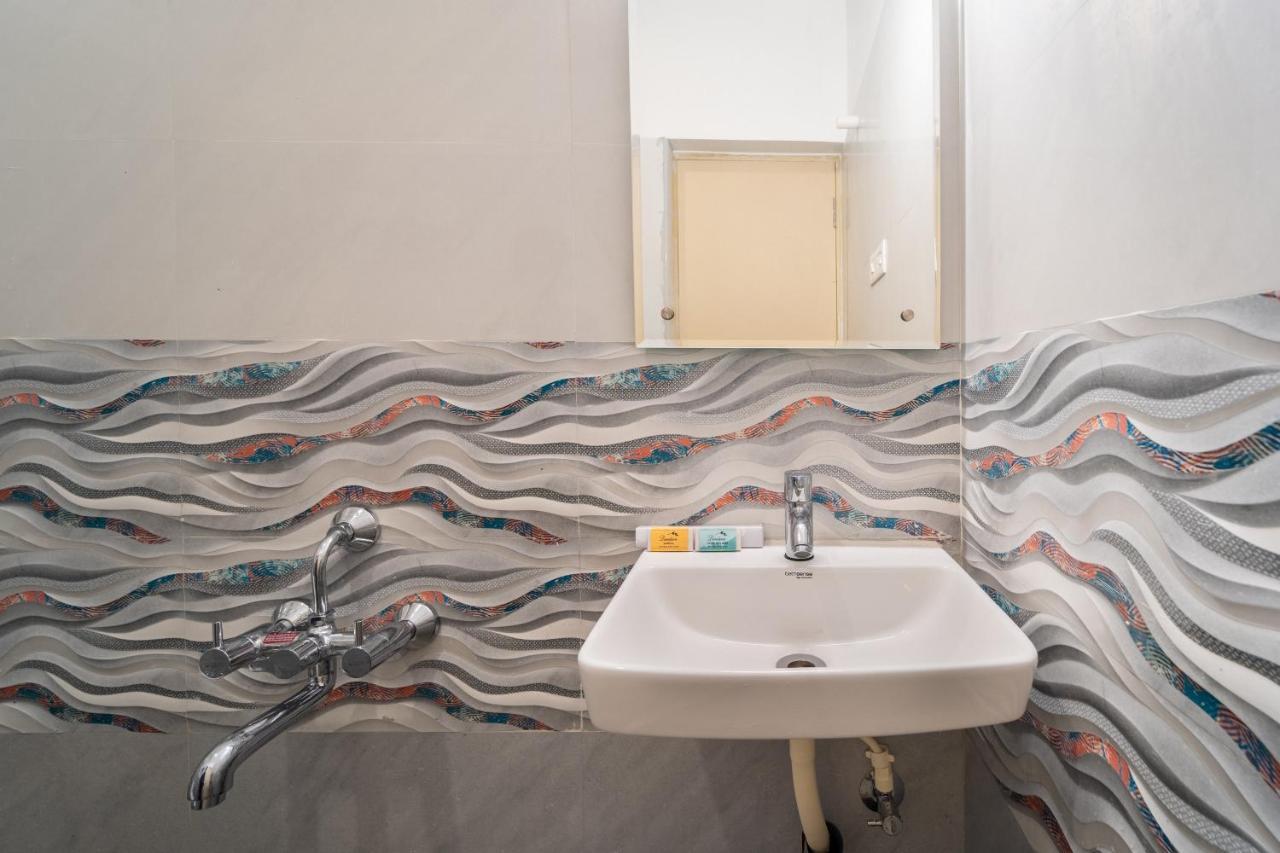 Sornalaxmi Residency Puduccseri Kültér fotó
